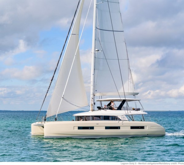 Yacht KINGFISHER V, Lagoon 65 CHARTERWORLD Luxury Superyacht Charters